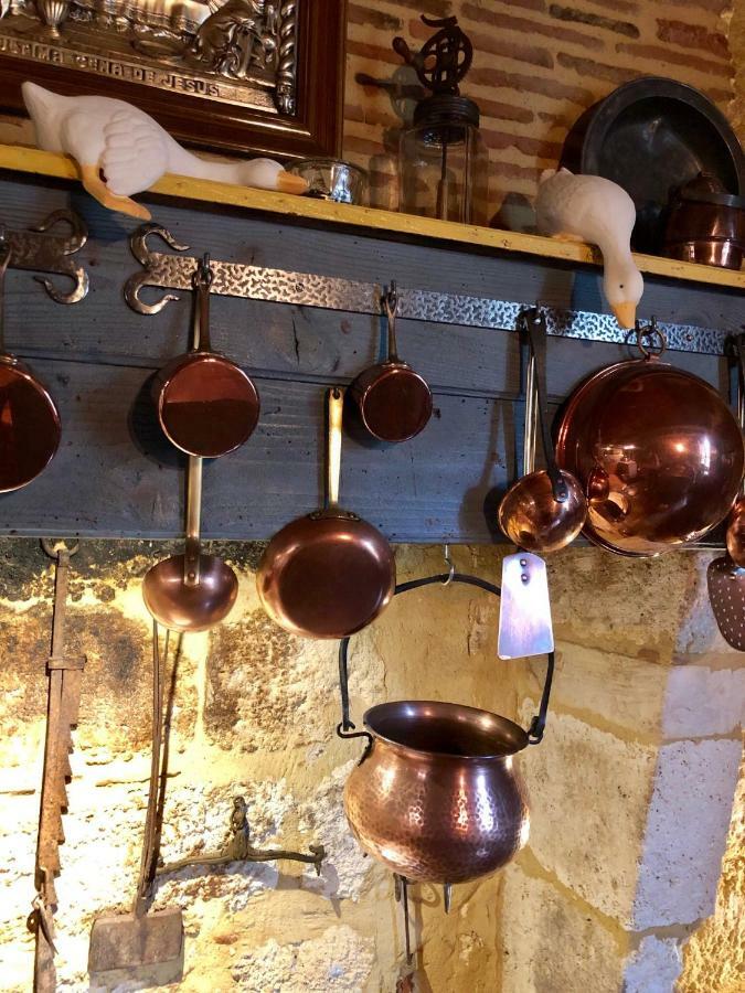 Le Colombier De Cyrano Et Roxane Bed & Breakfast Bergerac Exterior photo